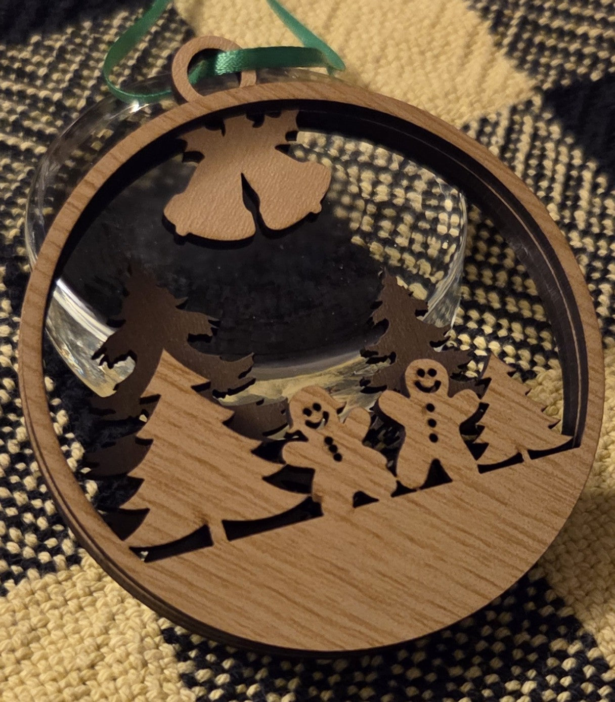 Gingerbread men ornament