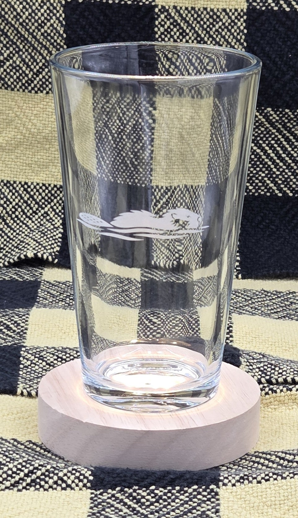 Laser Engraved Wildlife Pint Glass