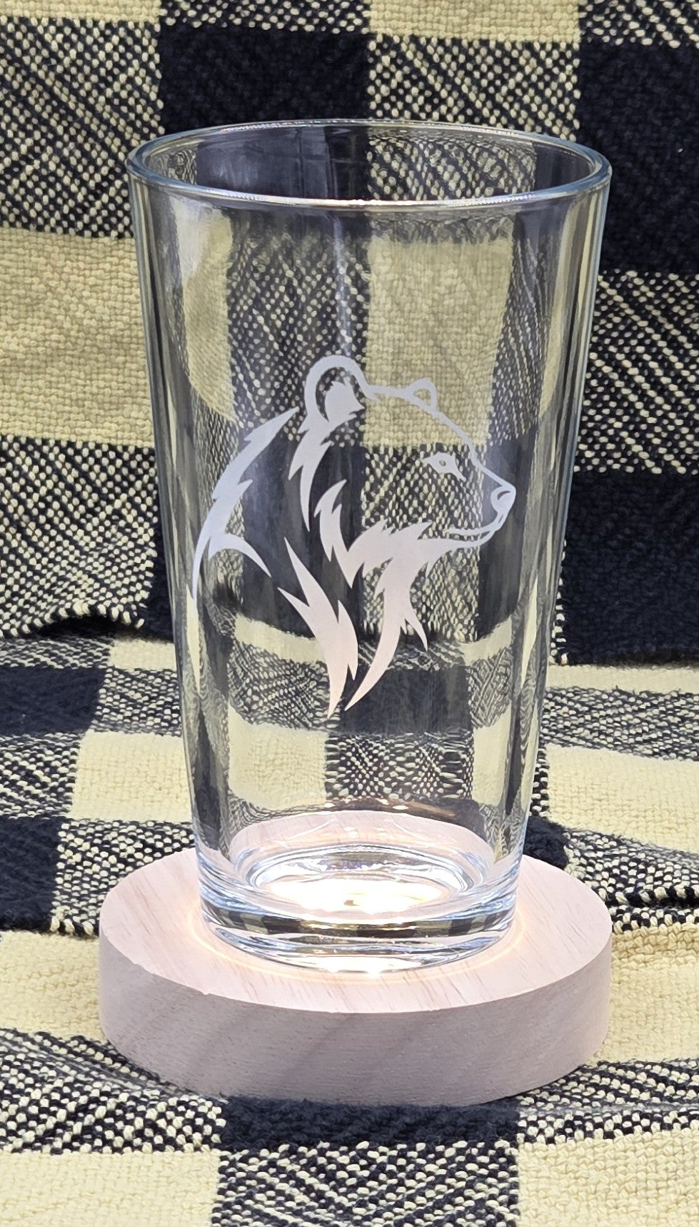 Laser Engraved Wildlife Pint Glass