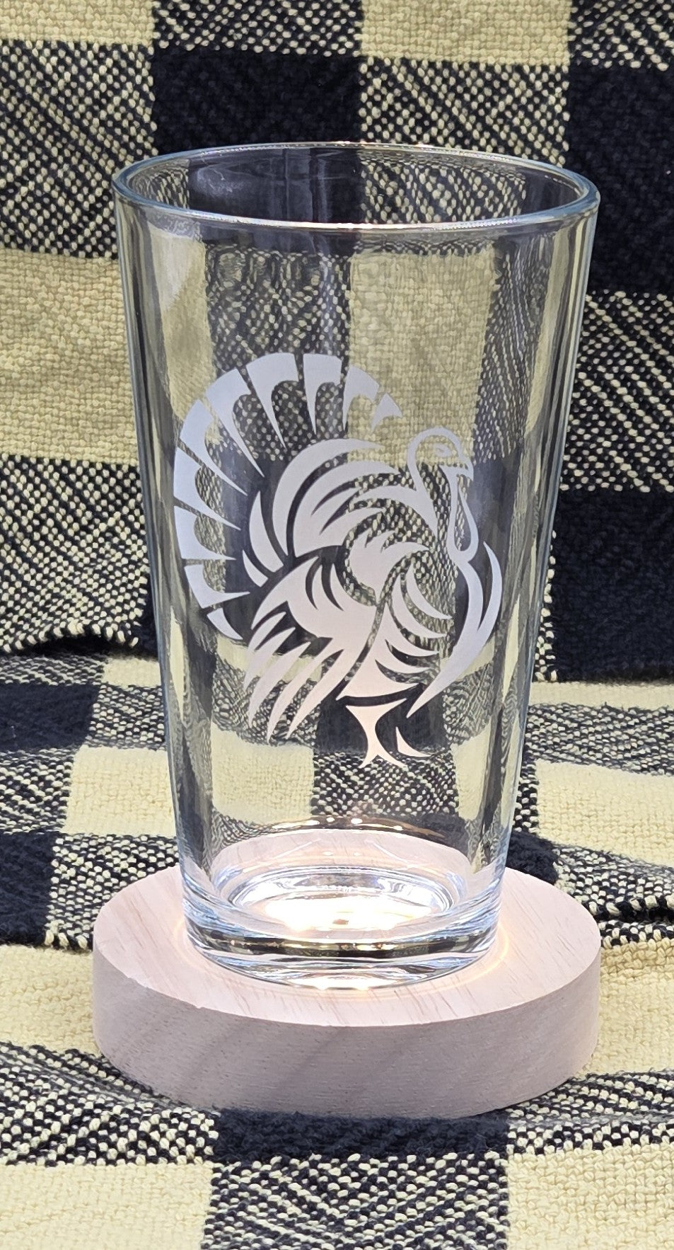 Laser Engraved Wildlife Pint Glass