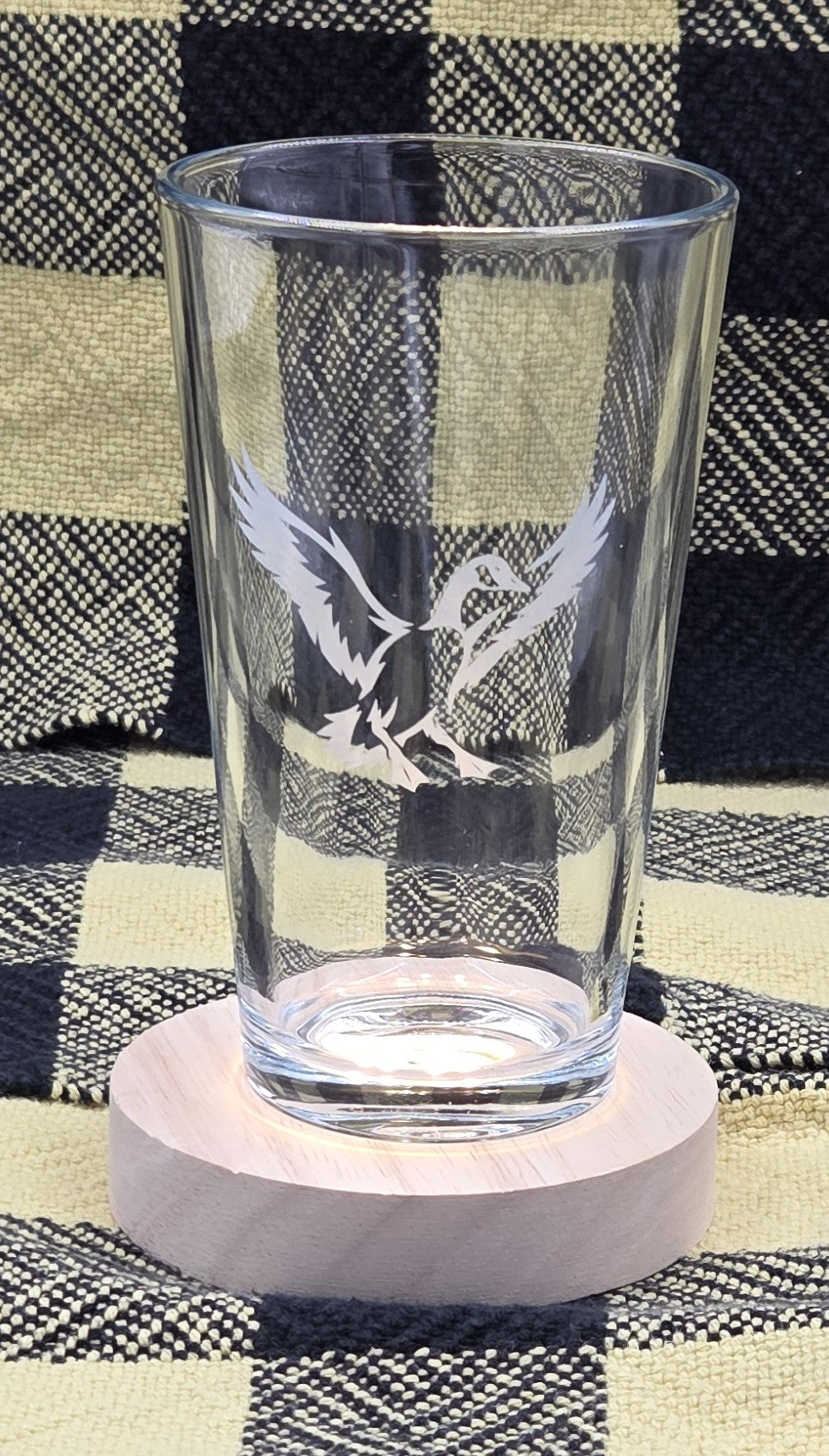 Laser Engraved Wildlife Pint Glass