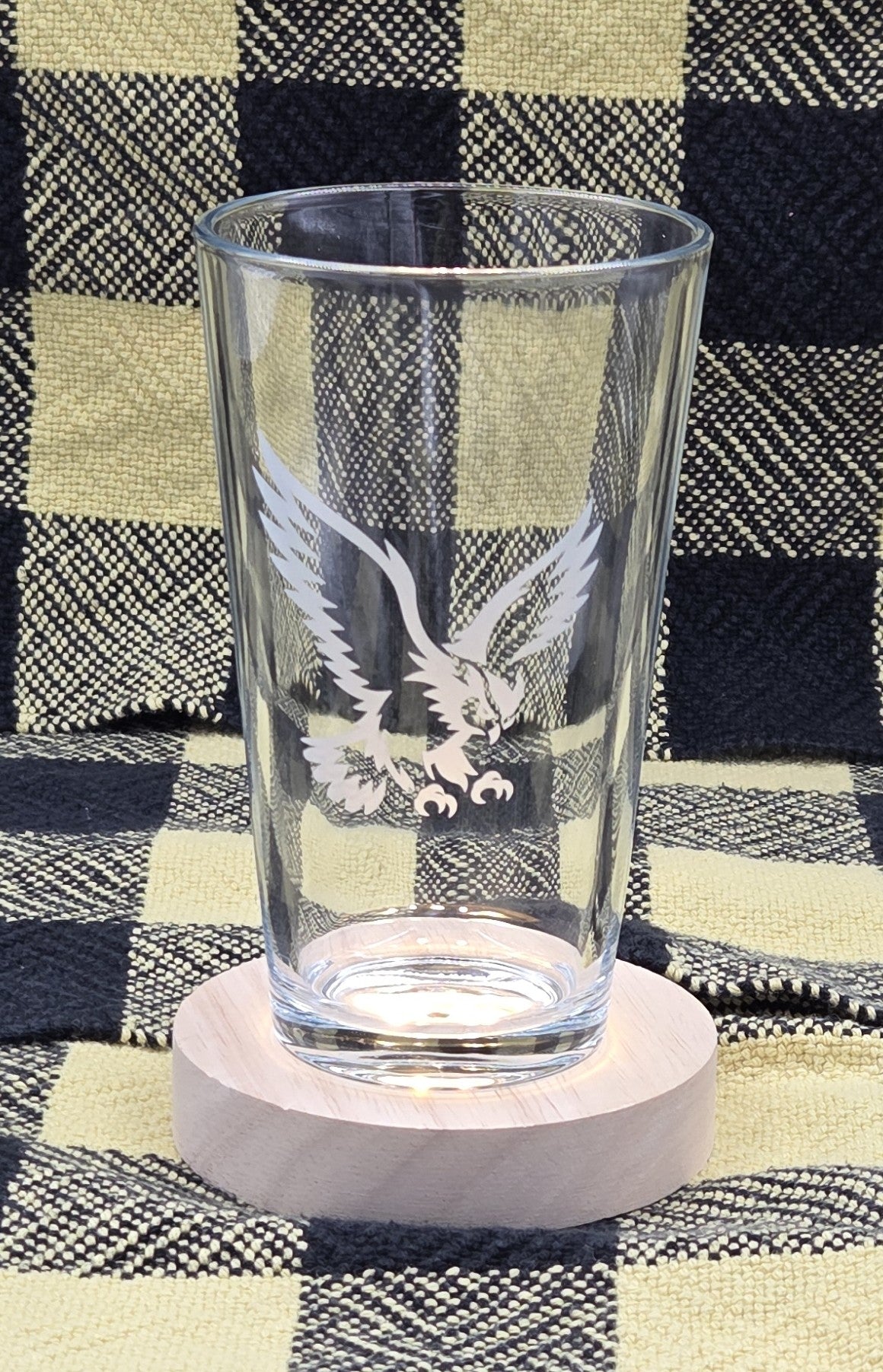 Laser Engraved Wildlife Pint Glass
