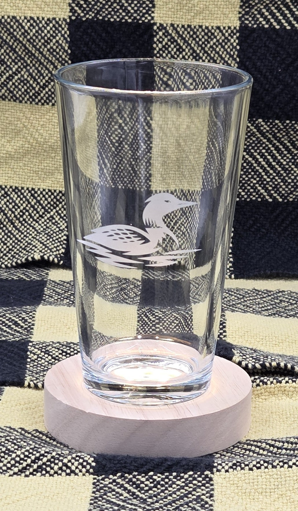 Laser Engraved Wildlife Pint Glass